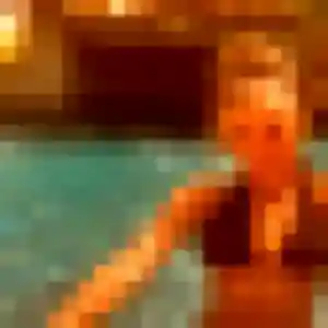 Joy, 19 ans, connectée à Thivars pour un rencontre adulte