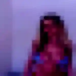 Abigail, femme de 32 ans cherche rencontre adulte à Til-Châtel