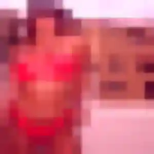 Bola (24 ans) à Tourcoing propose un rencontre adulte aujourd'hui