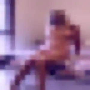 Njeri, 25 ans, en ligne à Trèbes pour une rencontre coquine
