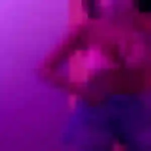 Charmante Uchenna, 41 ans à Trébeurden - voir sa photo