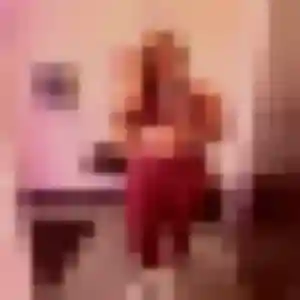 Louna, 22 ans, cherche un rencontre adulte à Trégunc