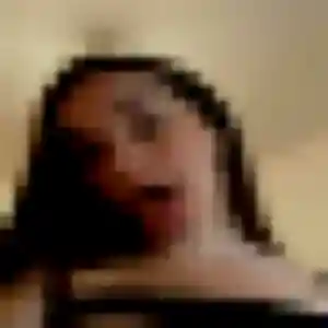 Assétou, 20 ans, cherche un rencontre adulte à Tréméven