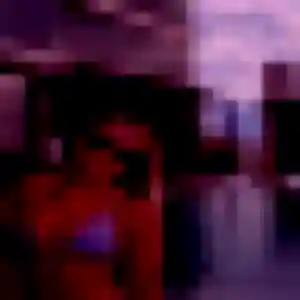 Kadja, 28 ans, connectée à Urt pour un rencontre adulte