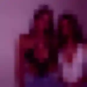 Rejoins Célestine, 40 ans à Val-Sonnette en privé