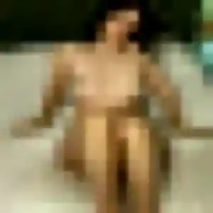 Wivine de Valdurenque, 27 ans - rencontre adulte discret