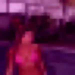 Sexy Ronke, 20 ans à Valleiry - voir sa photo