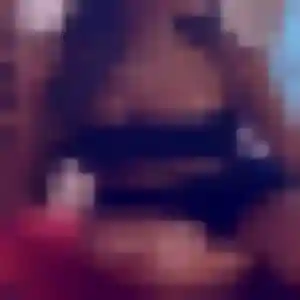 Omotola, 32 ans, connectée à Varanges pour un rencontre adulte