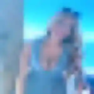 Lina, 22 ans, dispo pour rencontre adulte à Venterol