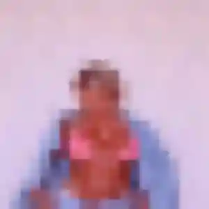 Contacte Faustine, 39 ans à Vers gratuitement