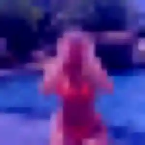 Esther, femme de 30 ans propose rencontre adulte à Viens