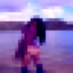 Maéva, 19 ans, connectée à Villeblevin pour un rencontre adulte