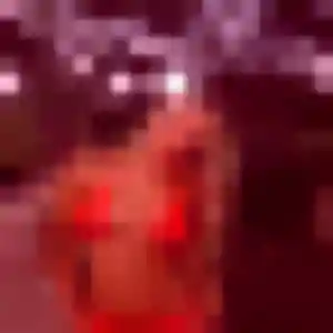 Kimberley, 21 ans, connectée à Villeneuve-la-Rivière pour un rencontre adulte