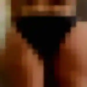 Kelly, 27 ans, en ligne à Villers-en-Cauchies pour un rencontre adulte