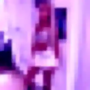 Justine, femme de 24 ans cherche rencontre adulte à Volstroff