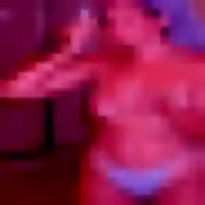 Photo de Morenike à Yèvres (42 ans) - rencontre adulte gratuit